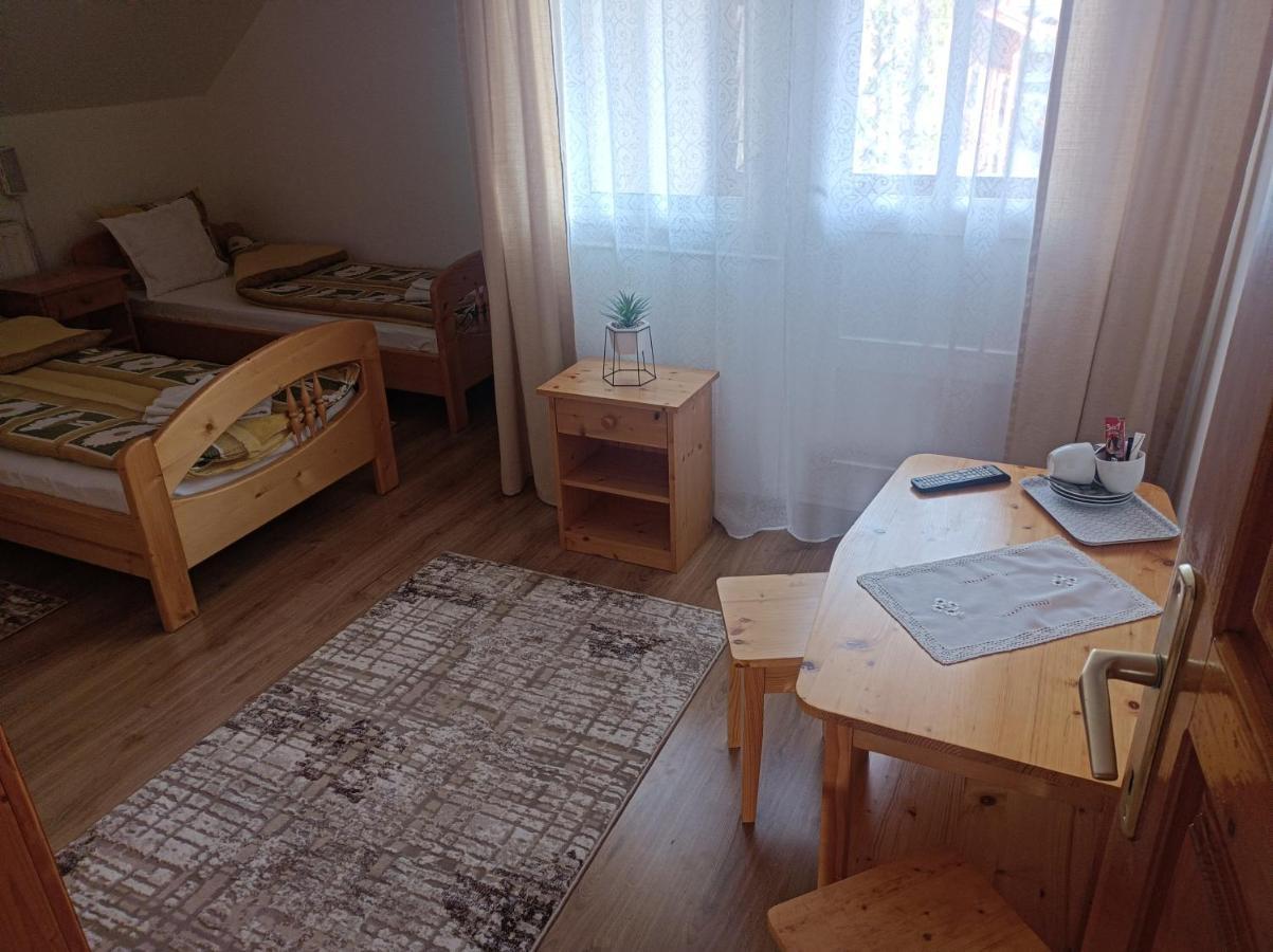 Narcisz B&B Корунд Екстер'єр фото