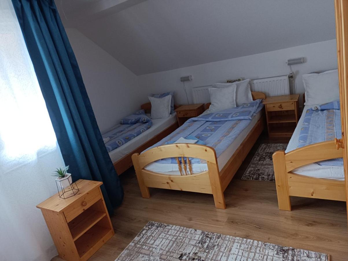 Narcisz B&B Корунд Екстер'єр фото
