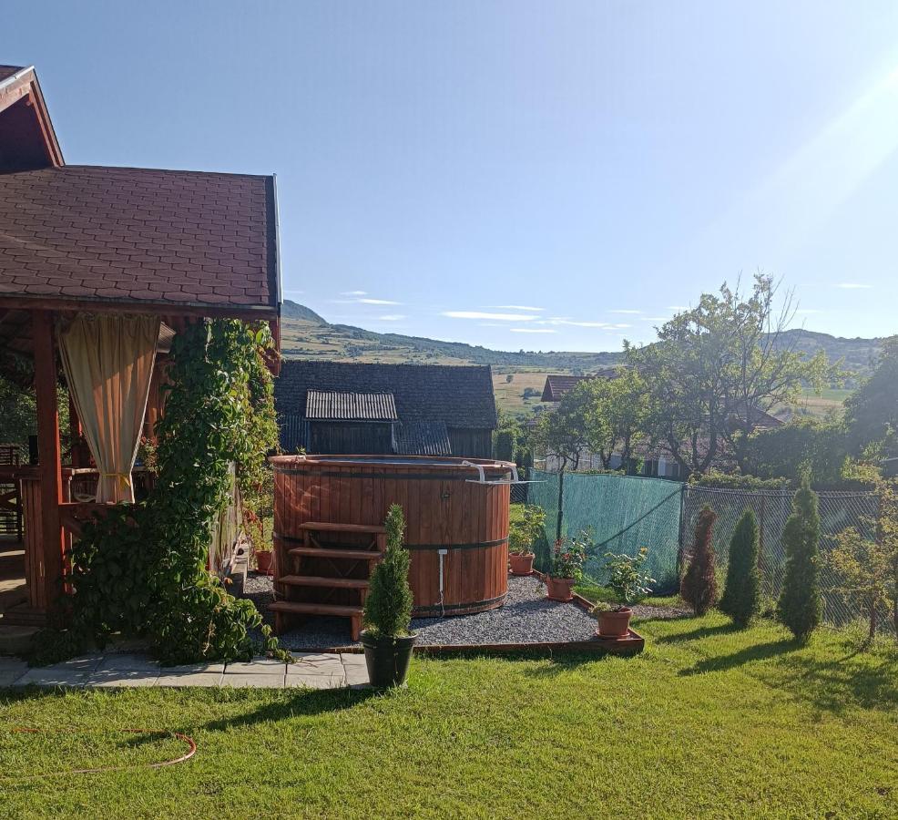 Narcisz B&B Корунд Екстер'єр фото