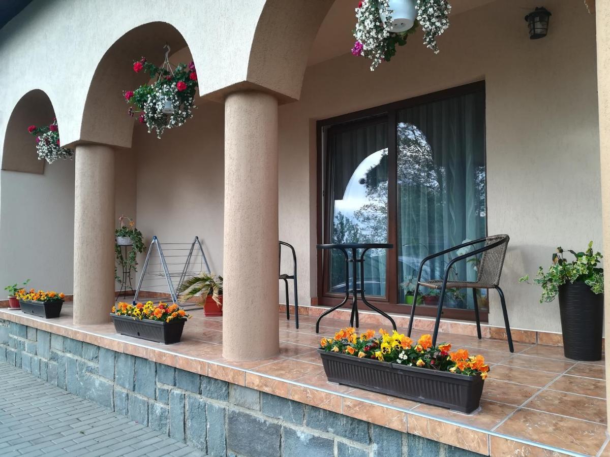 Narcisz B&B Корунд Екстер'єр фото