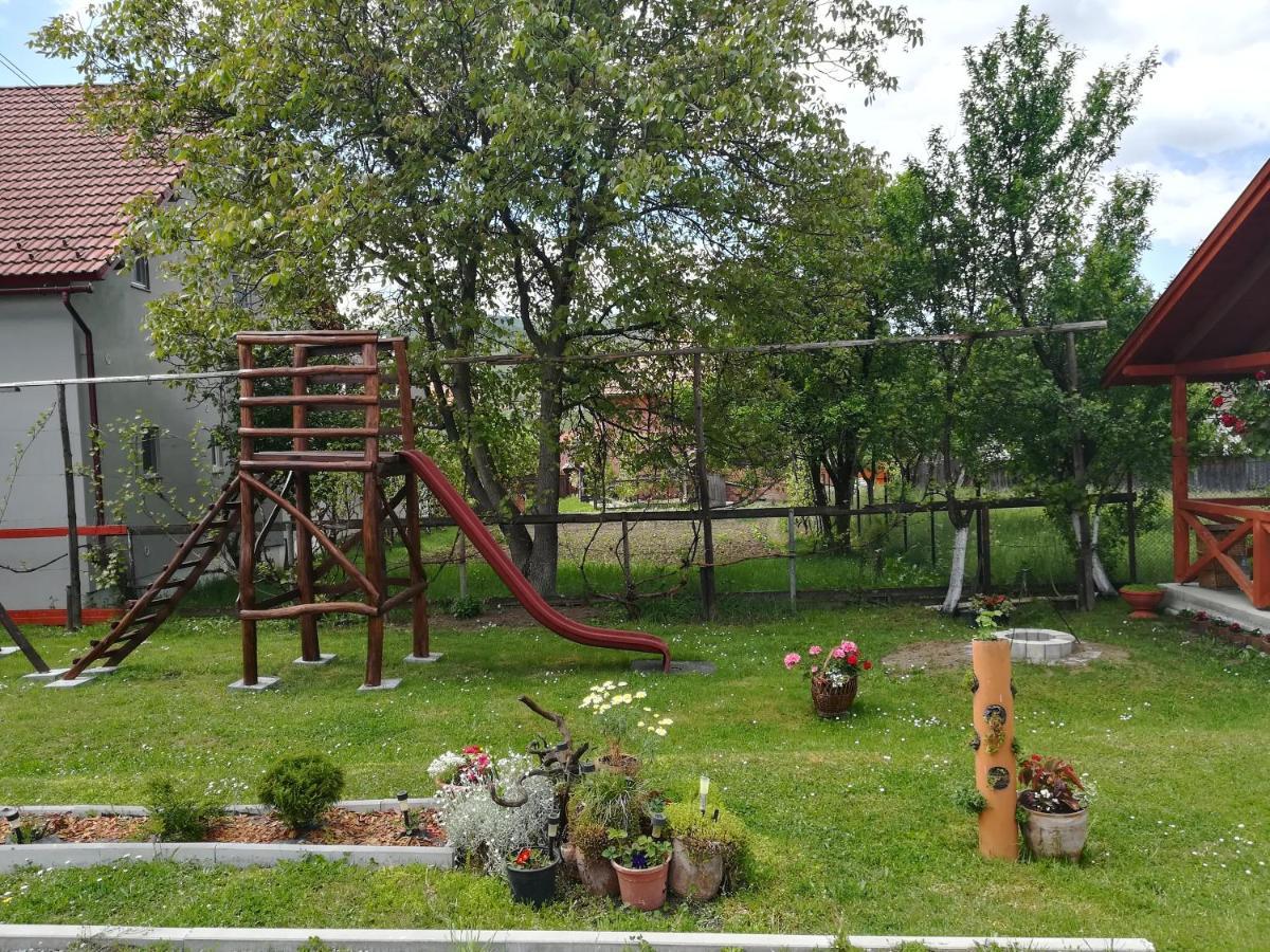 Narcisz B&B Корунд Екстер'єр фото
